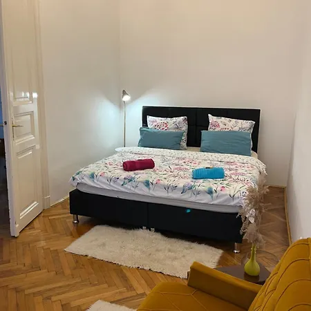 Apartman Schaeffer Palace *